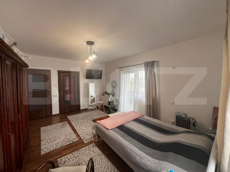 Casă individuală cu 5 camere cu Teren 2501 Mp în Nord