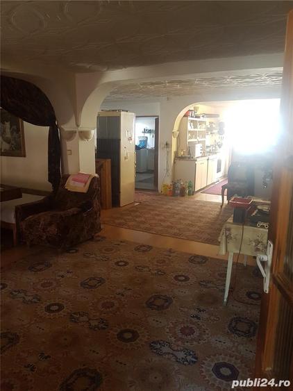 Casă cu 3 camere cu Teren 2500 Mp în Sălătrucu