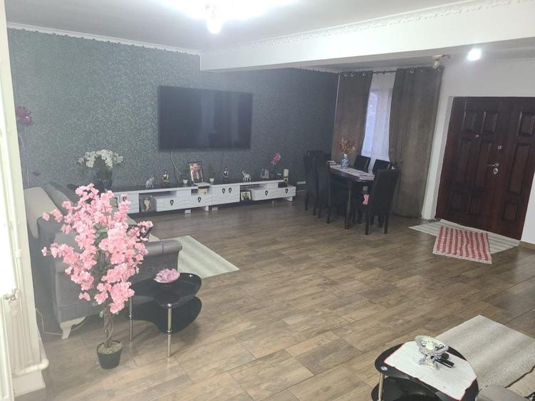 Casă cu 3 camere în Gostinari