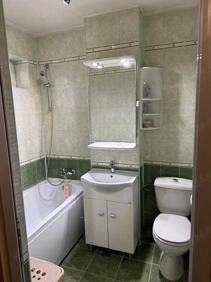 Apartament cu 2 camere semidecomandat, mobilat în Vest