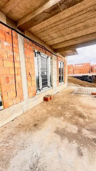 Casă cu 3 camere cu Canalizare în Nord-Vest
