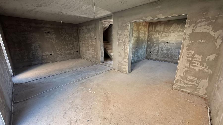 Duplex cu 4 camere cu Canalizare în Șelimbăr