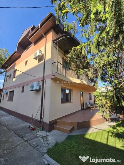 Casă cu 10 camere cu Teren 400 Mp în Nord