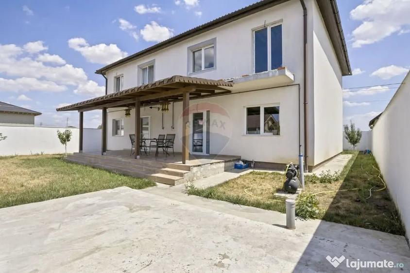 Casă cu 7 camere cu Teren 491 Mp în Vladimirescu