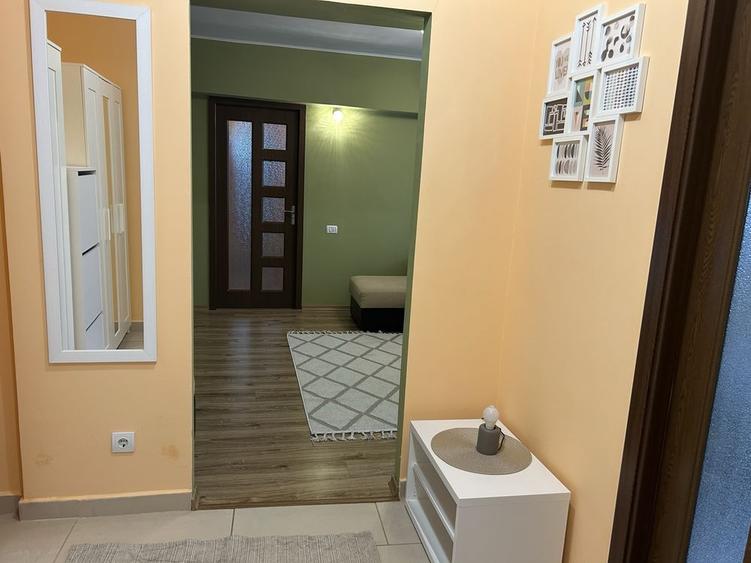 Apartament cu 2 camere semidecomandat în Timpuri Noi
