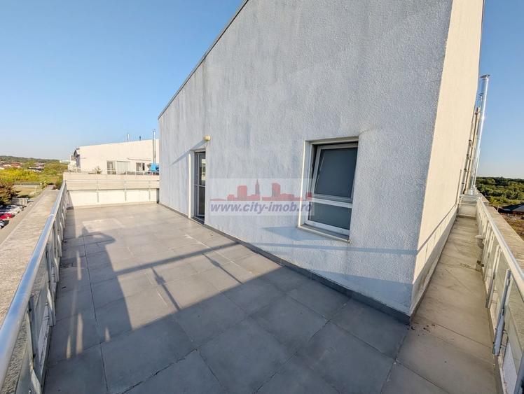 Apartament cu 2 camere semidecomandat în Băneasa