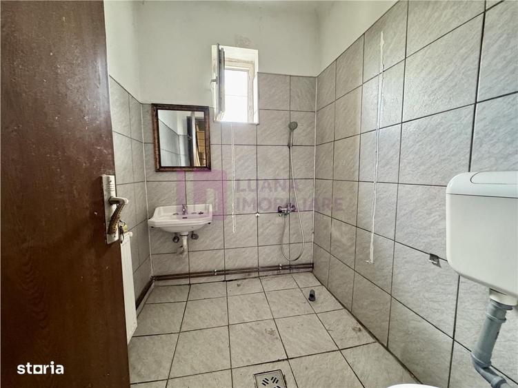 Casă cu 4 camere în Lazaret