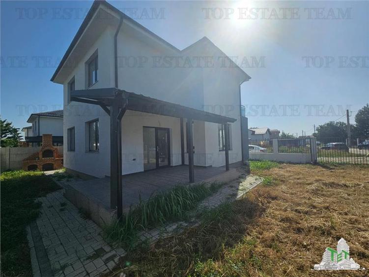 Casă individuală cu 4 camere cu Canalizare în Ciorogârla