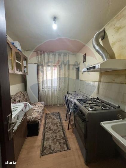 Apartament cu 2 camere decomandat, mobilat în Craiovița Nouă — fotografia 3