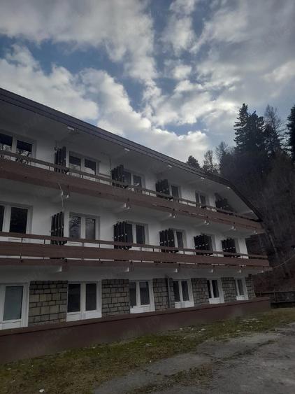 Garsonieră decomandată în Central