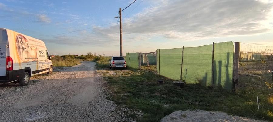 Teren de 560 mp, în Gepiu