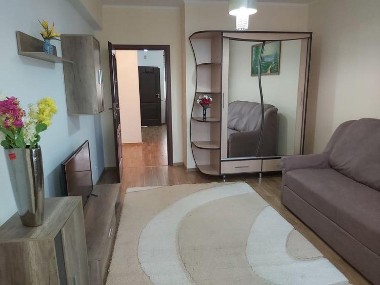 Apartament o camera zona Circumvalatiunii - 3