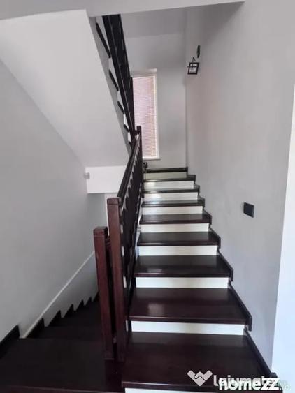 Casă cu 5 camere cu Teren 450 Mp în Rădăuți