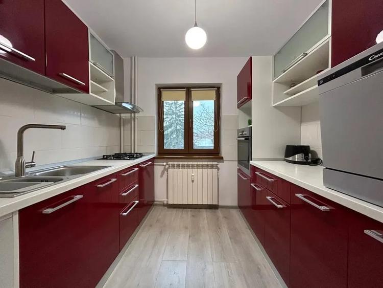 Apartament cu 2 camere decomandat, mobilat în Kiseleff