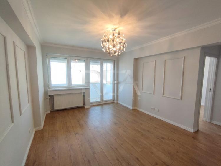 Apartament cu 3 camere decomandat în Regina Elisabeta