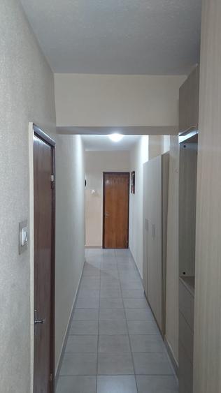 Apartament cu 3 camere decomandat, mobilat în Titulescu