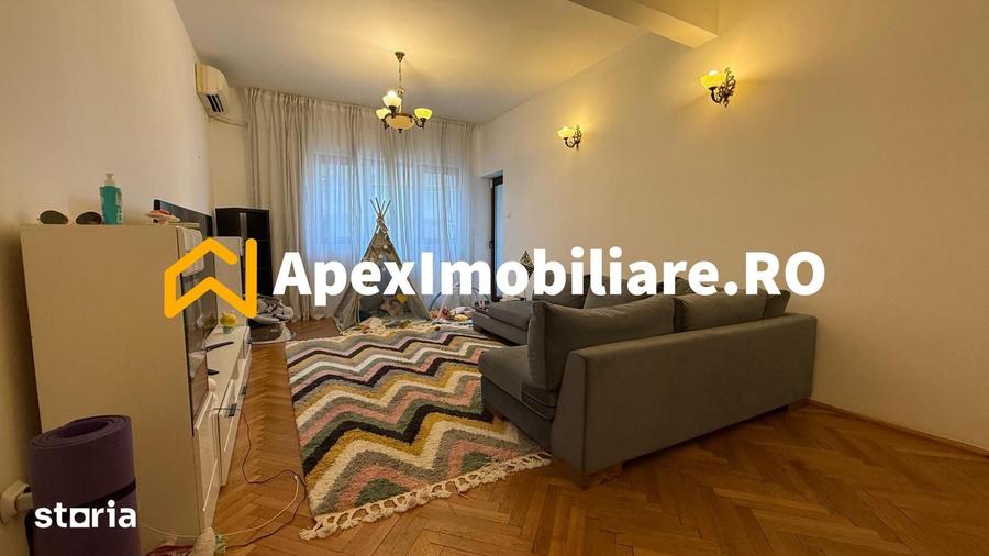 Apartament cu 3 camere semidecomandat în Cișmigiu