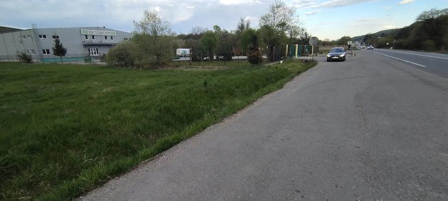 Teren de 4653 mp, în Căpușu Mare