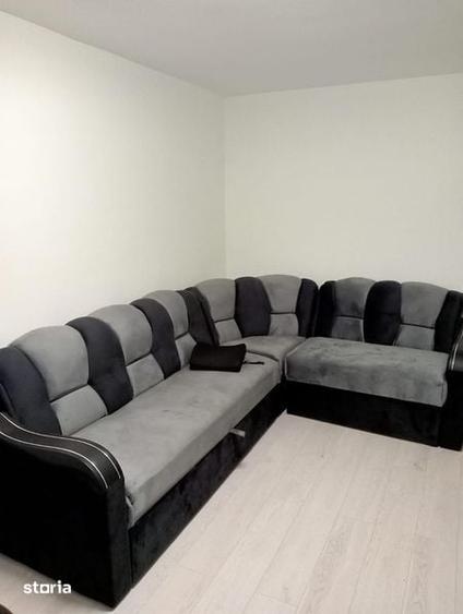Apartament cu 3 camere decomandat în Sărari