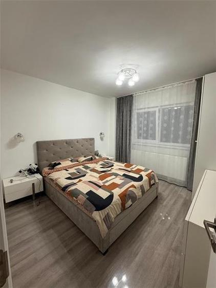 Apartament cu 3 camere decomandat în Dristor