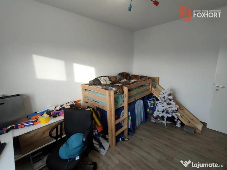 Apartament cu 4 camere decomandat, mobilat în Giroc