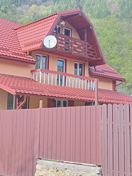 Casă cu 4 camere în Mărișel
