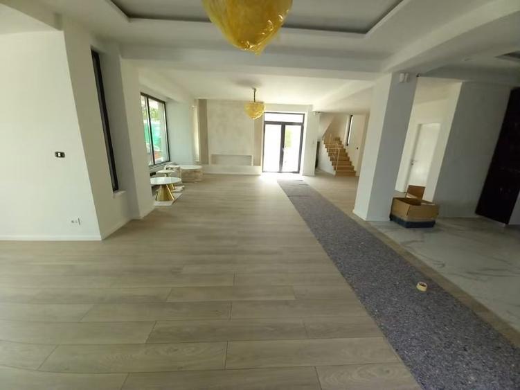 Apartament cu 3 camere în Călinești