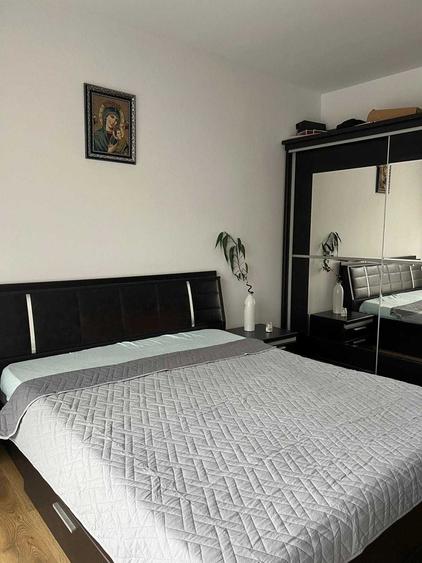 Apartament cu 2 camere semidecomandat în Florești