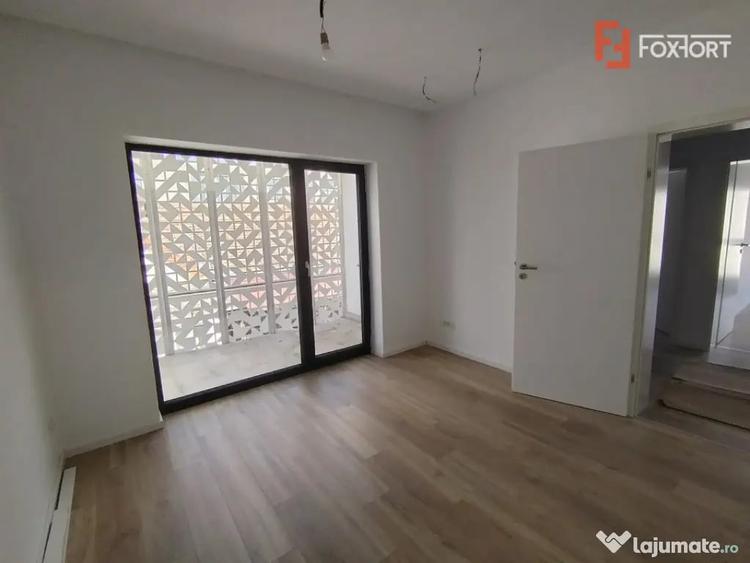 Casă cu 4 camere cu Teren 191 Mp în Buziașului