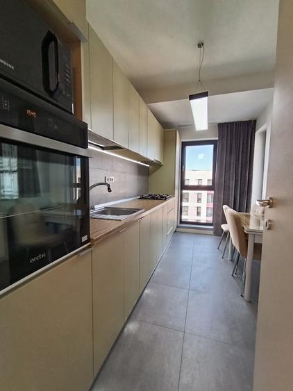 Apartament cu 3 camere decomandat în Lujerului