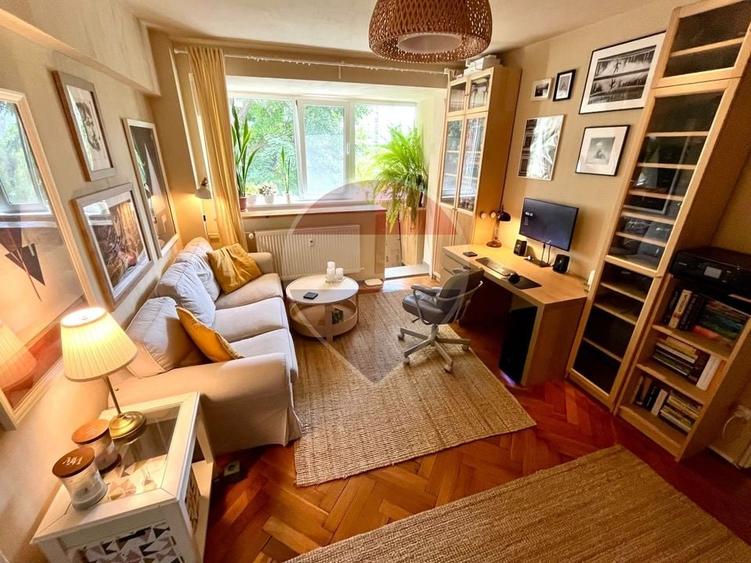 Apartament cu 2 camere semidecomandat în P-ța Muncii