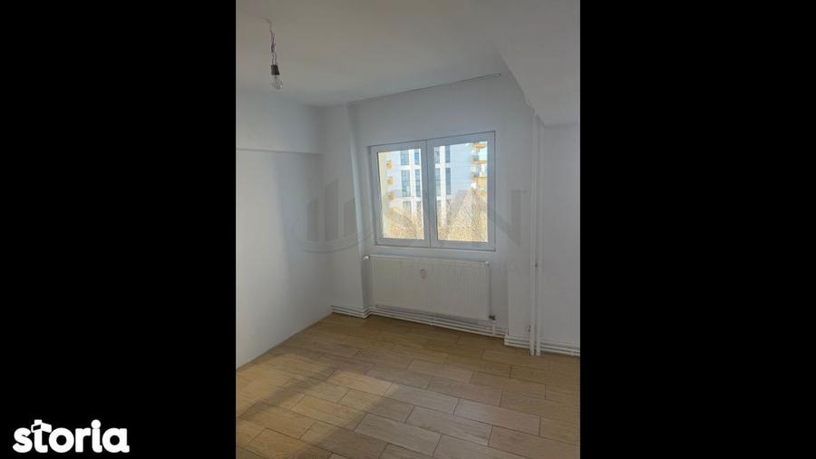 Apartament cu 3 camere decomandat în Colentina