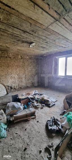 Casă cu 2 camere cu Teren 3267 Mp în Moldovenești