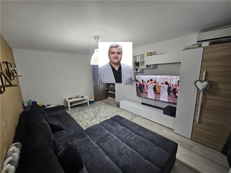 Apartament cu 3 camere decomandat, mobilat în Micro IV