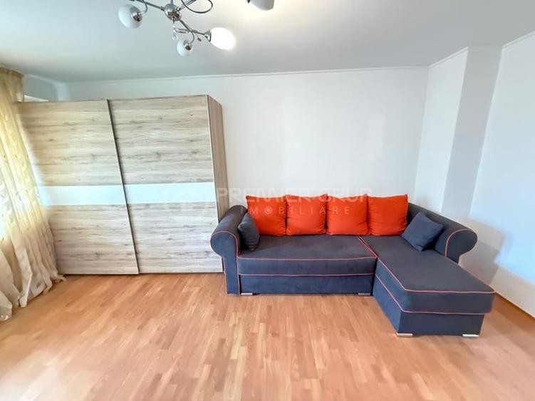 Apartament cu 2 camere decomandat în Nicolina