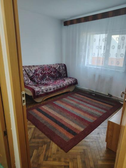 Apartament cu 2 camere nedecomandat în Central