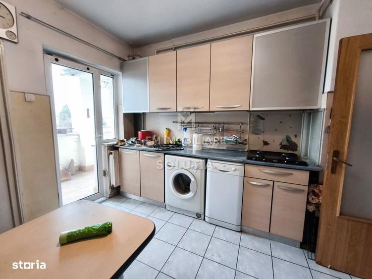 Apartament cu 3 camere decomandat în Central