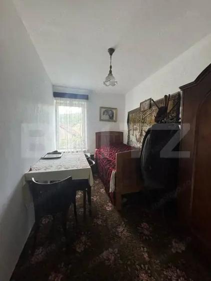 Casă cu 3 camere cu Teren 3340 Mp în Central