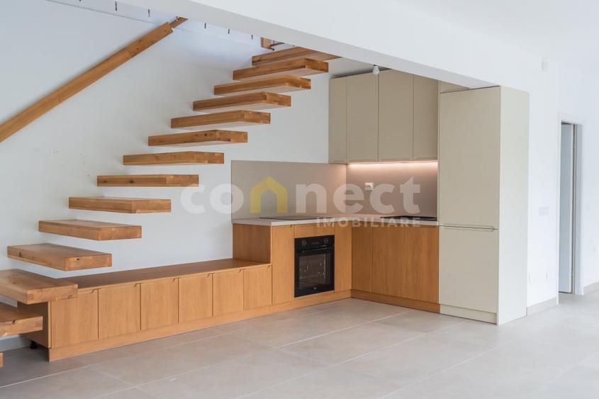 Casă individuală cu 4 camere cu Teren 345 Mp în Tarnița