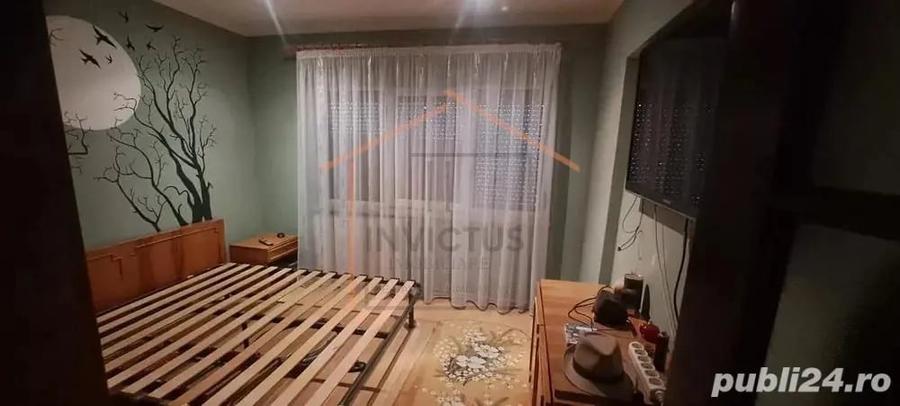 Apartament cu 3 camere decomandat în Gară