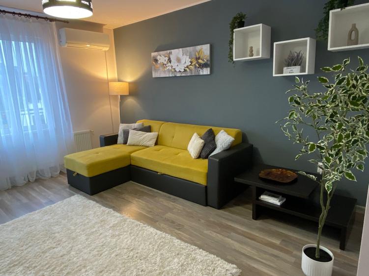 Apartament cu 2 camere decomandat în Între Lacuri
