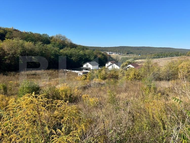 Teren agricol intravilan de 912 mp, în Corunca