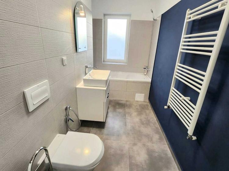 Apartament cu 2 camere decomandat în 13 Decembrie