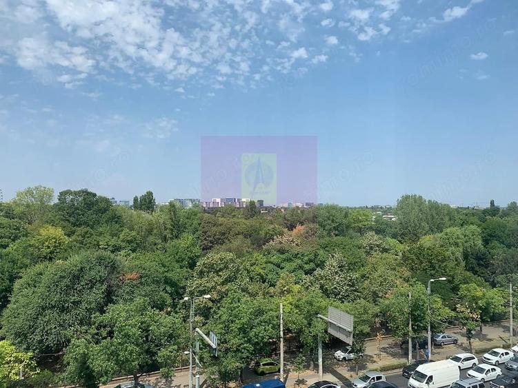 Apartament cu 3 camere decomandat în Colentina