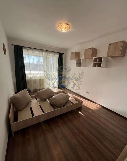 Apartament cu 2 camere decomandat, mobilat în Tractorul