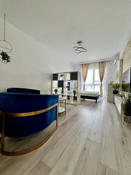Studio 44mp, nou - 1