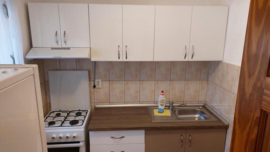 Garsonieră decomandată în Aluniș
