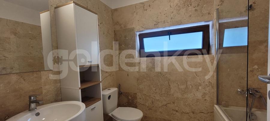 Duplex cu 4 camere cu Canalizare în Pipera