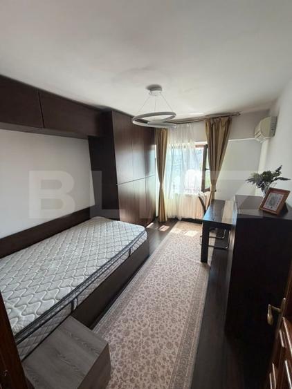 Apartament cu 3 camere decomandat, mobilat în Podu Roș