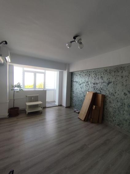 Apartament cu 2 camere semidecomandat în Rahova